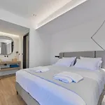 Orfeas Apartment